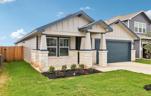 3-bedroom rental at 874 Shatterhand Blvd in San Antonio, TX — photo 5
