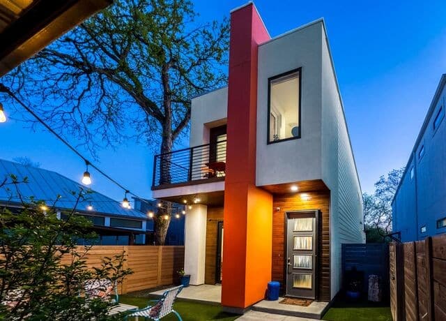 3-bedroom rental at 132 Clay in San Antonio, TX — photo 1