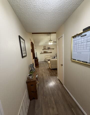 3-bedroom rental at 4223 Desert Gold in San Antonio, TX — photo 3