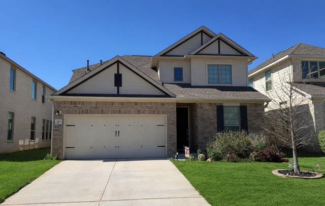 4-bedroom rental at 12516 Peckinpah Trail in San Antonio, TX — photo 1