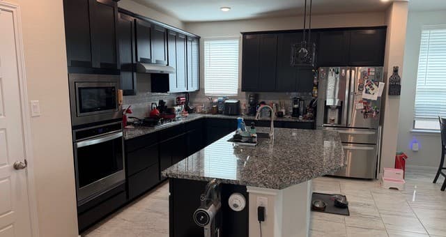 4-bedroom rental at 12516 Peckinpah Trail in San Antonio, TX — photo 3