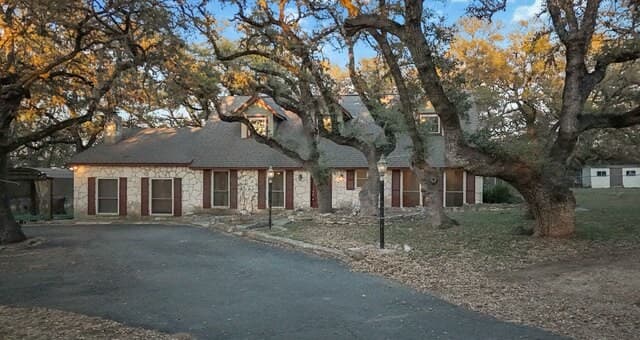 4-bedroom rental at 27726 Timberline in San Antonio, TX — photo 1