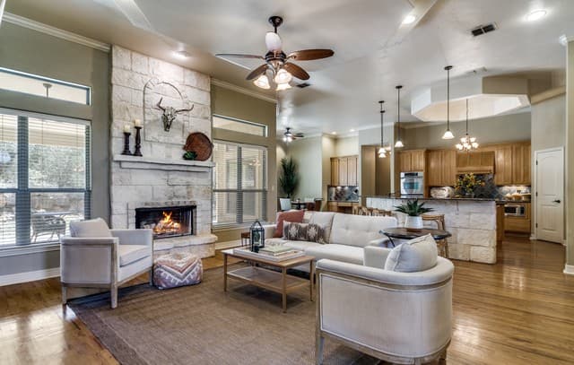 4-bedroom rental at 386 Wentworth in Spring Branch, TX — photo 1