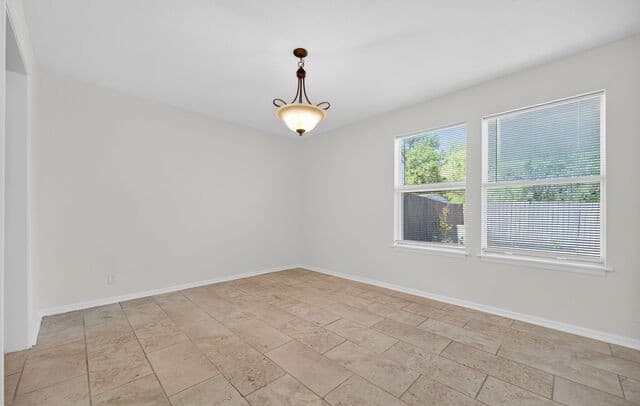 2-bedroom rental at 8547 Echo Creek in San Antonio, TX — photo 5