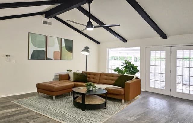 3-bedroom rental at 6606 Lake Glen in San Antonio, TX — photo 5