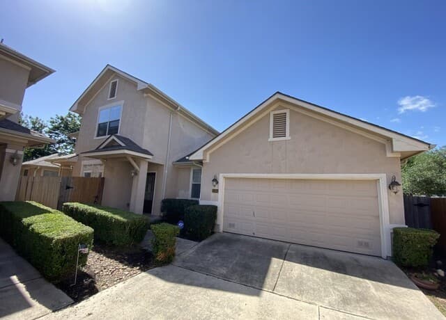3-bedroom rental at 12404 Abbey Park in San Antonio, TX — photo 1