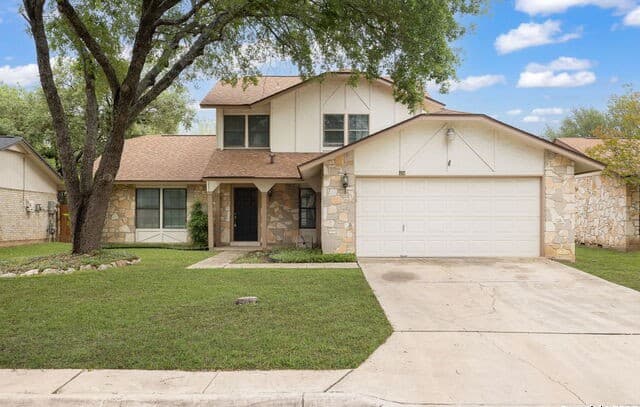 4-bedroom rental at 3315 Sackville in San Antonio, TX — photo 1