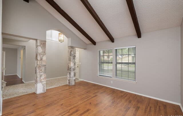 4-bedroom rental at 3315 Sackville in San Antonio, TX — photo 5