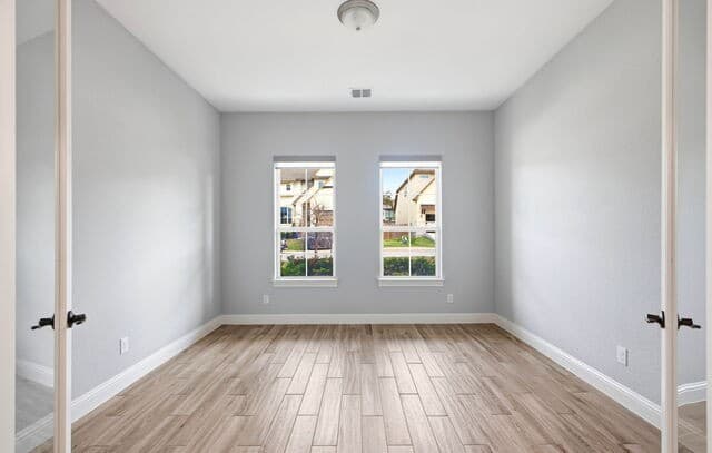 5-bedroom rental at 3903 Glenellen in San Antonio, TX — photo 5