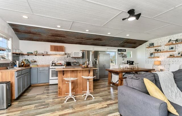 1-bedroom rental at 3527 Old Harper Rd in Fredericksburg, TX — photo 5