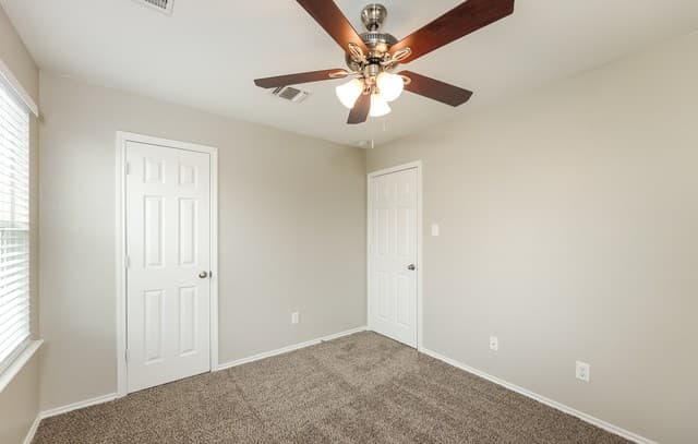 3-bedroom rental at 2625 Green Leaf Way in San Antonio, TX — photo 4