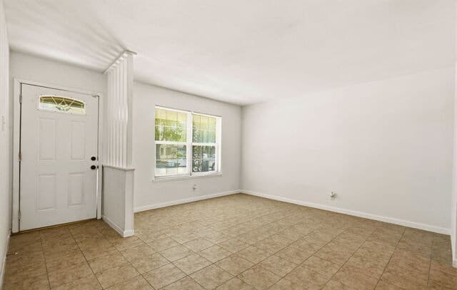 4-bedroom rental at 5167 Village Path in San Antonio, TX — photo 5