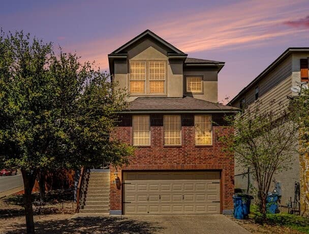 3-bedroom rental at 1327 Tweed Willow in San Antonio, TX — photo 2