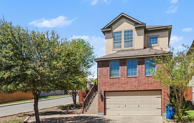 3-bedroom rental at 1327 Tweed Willow in San Antonio, TX — photo 3