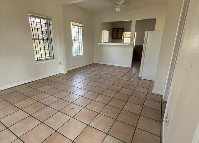 2-bedroom rental at 339 Ceralvo in San Antonio, TX — photo 2