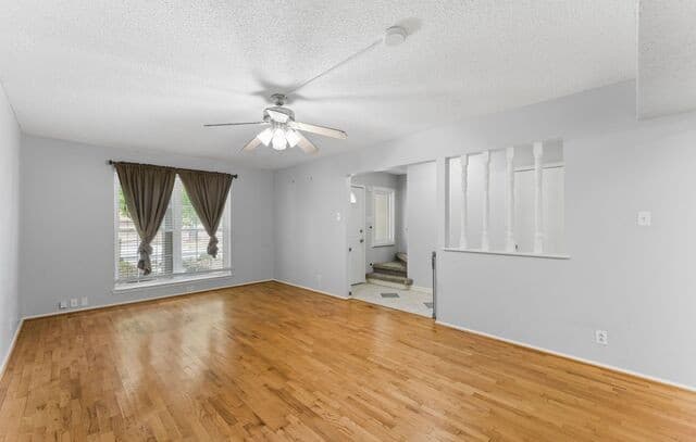 4-bedroom rental at 4906 El Gusto in San Antonio, TX — photo 5