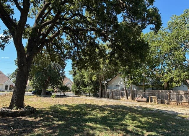rental at 314 E Bandera in Boerne, TX — photo 4