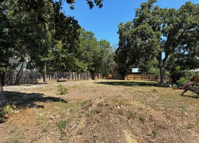 rental at 314 E Bandera in Boerne, TX — photo 5