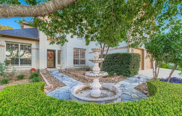 3-bedroom rental at 34 Sable Hts in San Antonio, TX — photo 2