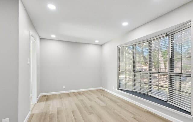 3-bedroom rental at 11815 Broadwood in San Antonio, TX — photo 5