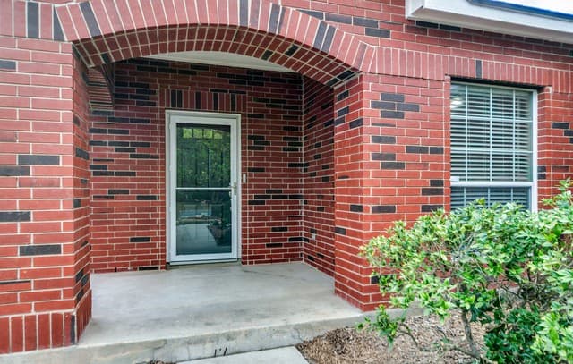 3-bedroom rental at 24726 Crescent Run in San Antonio, TX — photo 3
