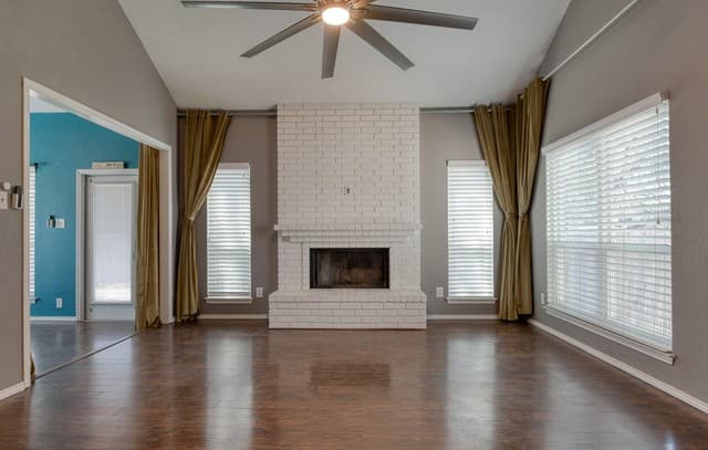 3-bedroom rental at 2434 Canyon Rim in San Antonio, TX — photo 2