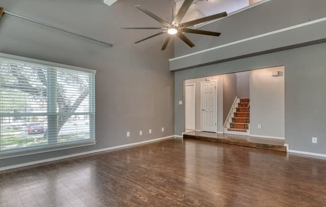 3-bedroom rental at 2434 Canyon Rim in San Antonio, TX — photo 3