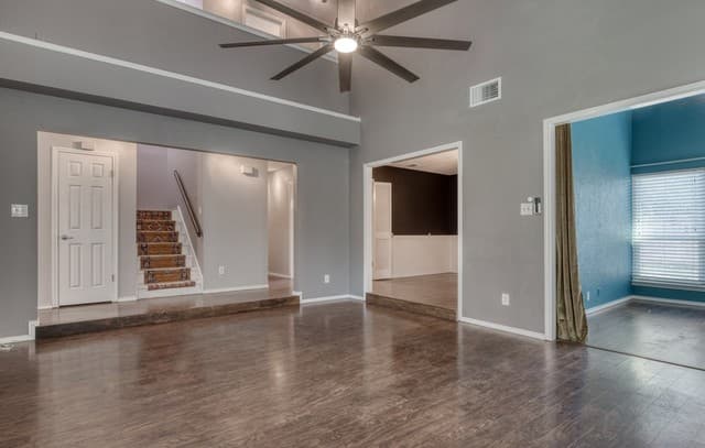 3-bedroom rental at 2434 Canyon Rim in San Antonio, TX — photo 4