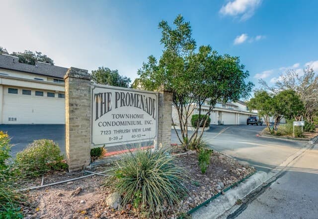 2-bedroom rental at 7123 Thrush View Unit 17 in San Antonio, TX — photo 1