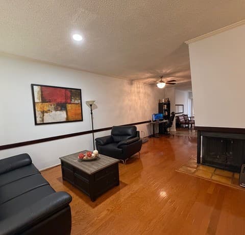 2-bedroom rental at 7123 Thrush View Unit 17 in San Antonio, TX — photo 4