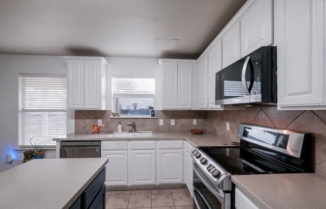 4-bedroom rental at 938 Magnolia Summit in San Antonio, TX — photo 4