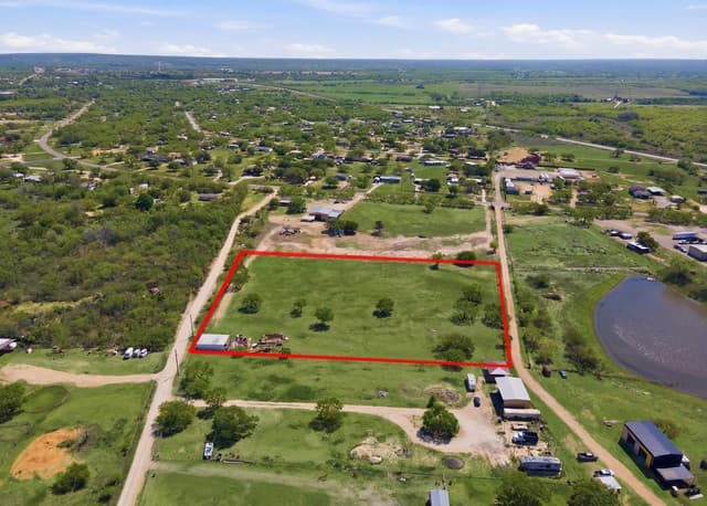 rental at 7293 Fm 327 in Elmendorf, TX — photo 1
