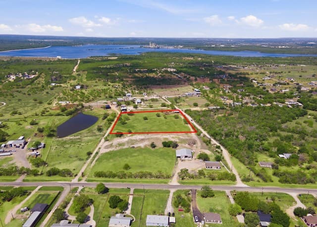 rental at 7293 Fm 327 in Elmendorf, TX — photo 4