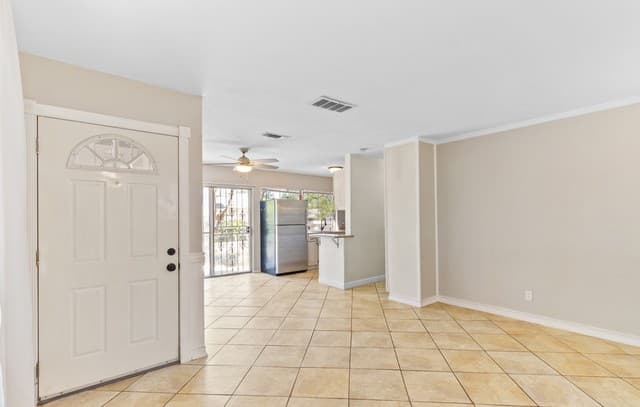 3-bedroom rental at 4503 Guadalajara in San Antonio, TX — photo 4