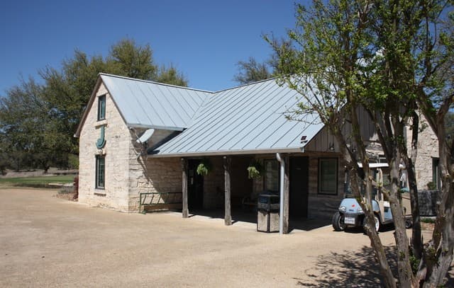 rental at 224 N Calvin Barrett in Blanco, TX — photo 4