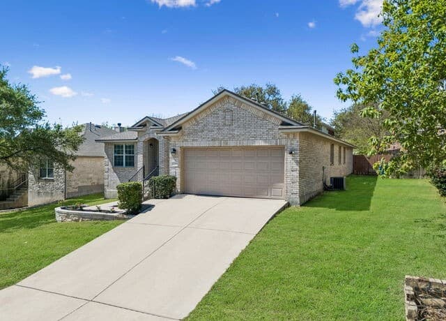 4-bedroom rental at 22307 Mesa Butte in San Antonio, TX — photo 3