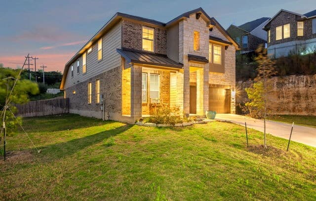 4-bedroom rental at 21902 Santa Elena Cyn in San Antonio, TX — photo 2