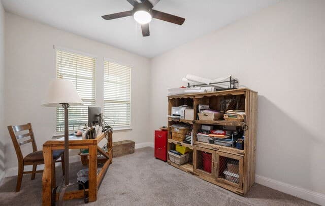 4-bedroom rental at 21902 Santa Elena Cyn in San Antonio, TX — photo 5