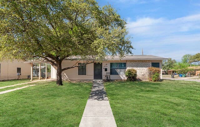 3-bedroom rental at 4135 King Krest in San Antonio, TX — photo 1