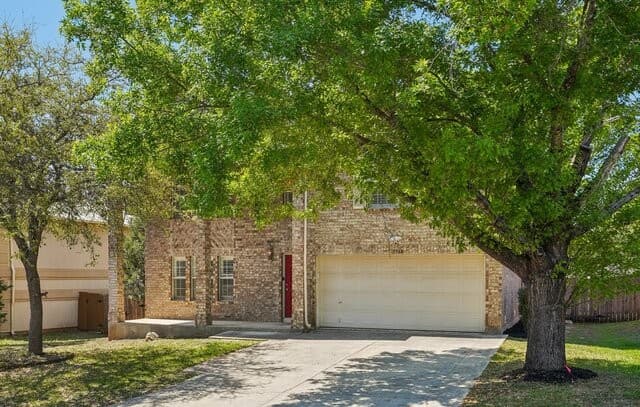 4-bedroom rental at 2318 Tristan in San Antonio, TX — photo 2