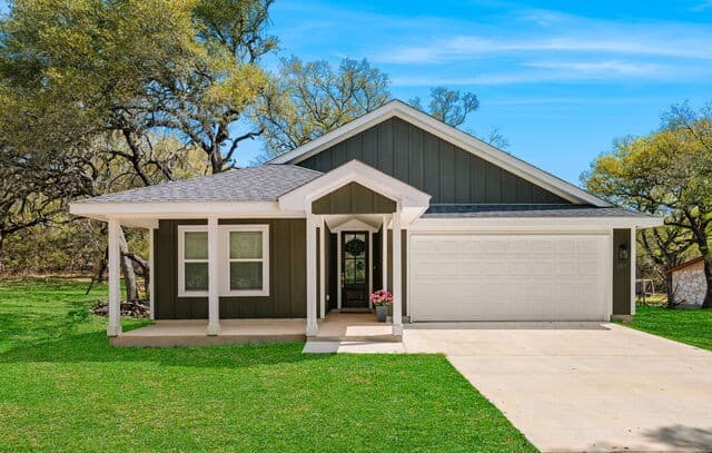 3-bedroom rental at 157 Sycamore in Helotes, TX — photo 1