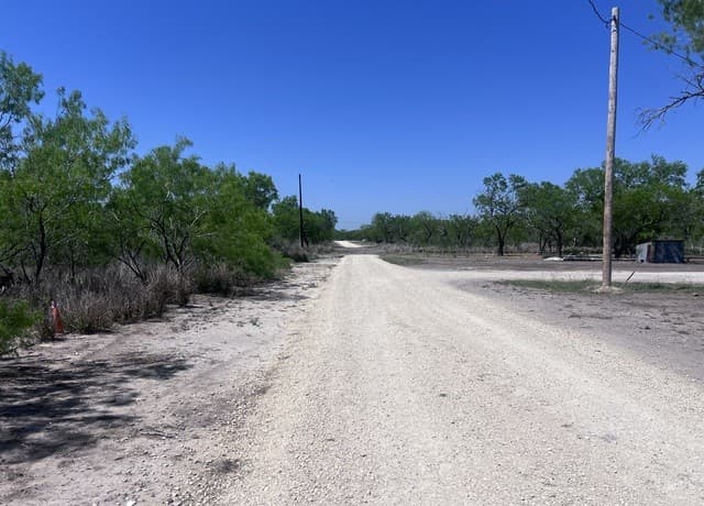 rental at TBD Ave G in Christine, TX — photo 4