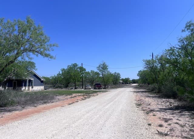 rental at TBD Ave G in Christine, TX — photo 5