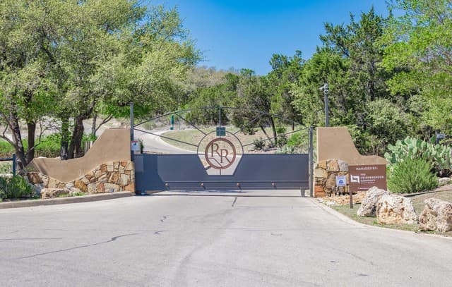 rental at 27407 Sunset Loop in San Antonio, TX — photo 1