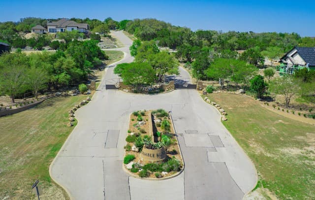 rental at 27407 Sunset Loop in San Antonio, TX — photo 3