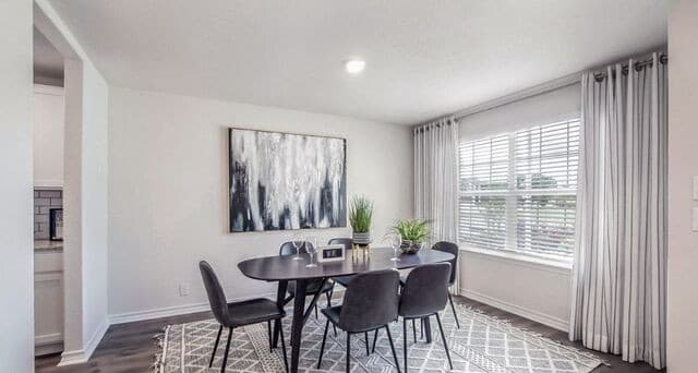 5-bedroom rental at 524 Avalon Banks in Cibolo, TX — photo 4