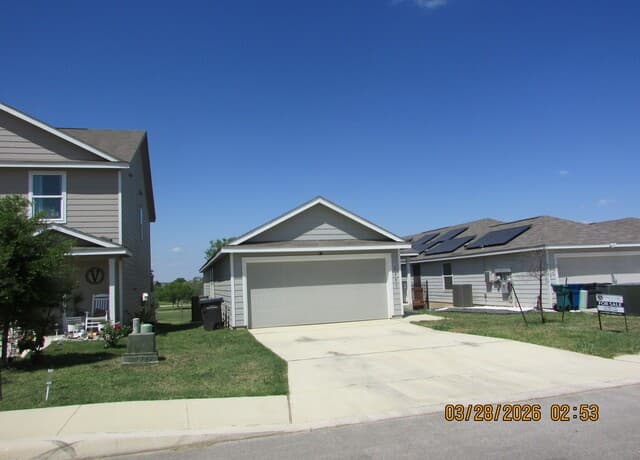3-bedroom rental at 1243 Art Wall Way in San Antonio, TX — photo 2