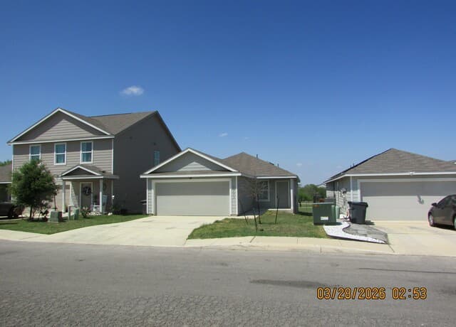 3-bedroom rental at 1243 Art Wall Way in San Antonio, TX — photo 3