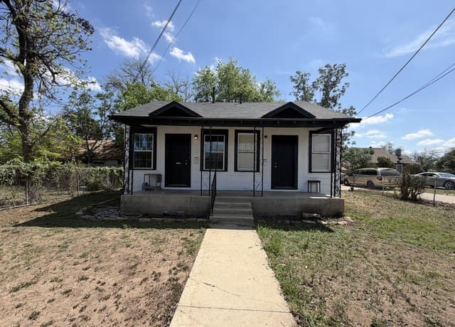rental at 4912-4914 Greenwood in San Antonio, TX — photo 1