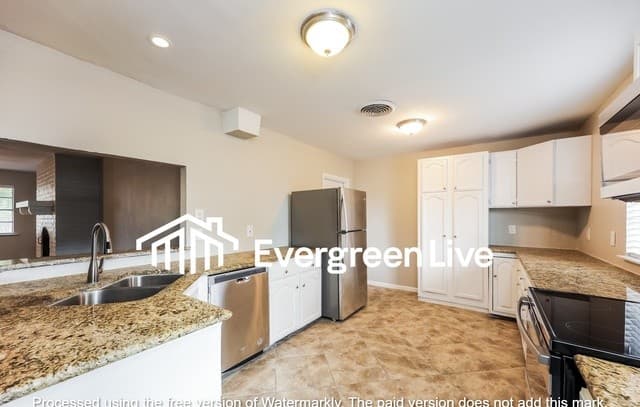 3-bedroom rental at 6610 Carrie in San Antonio, TX — photo 2
